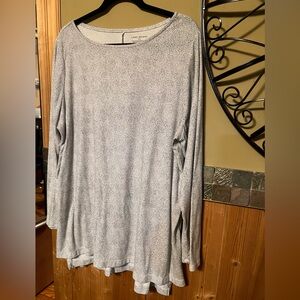 Lane Bryant White with Black Dots Women's Plus Size Tunic Top